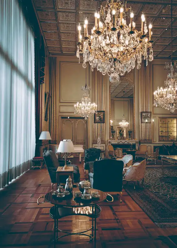 Norquellian Royal Lodge Lobby